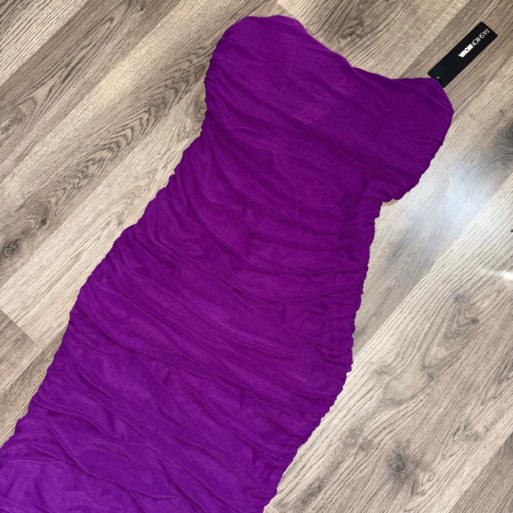 Elegant Purple Strapless Dress